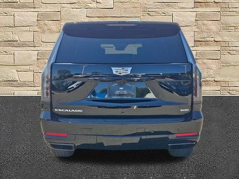 Used 2026 Cadillac Escalade Platinum Sport w/ LPO, Floor Liner Package AWD/4WD image 3