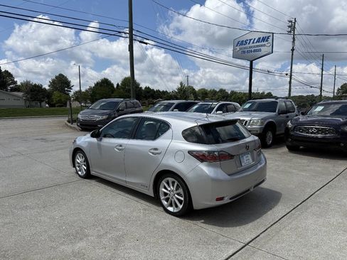 Used 2011 Lexus CT 200h Premium w/ Premium Audio Pkg FWD image 5