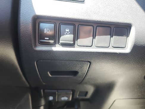 Used 2019 Nissan Murano S AWD/4WD image 22