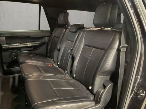 Used 2021 Ford Expedition Max XLT AWD/4WD image 18