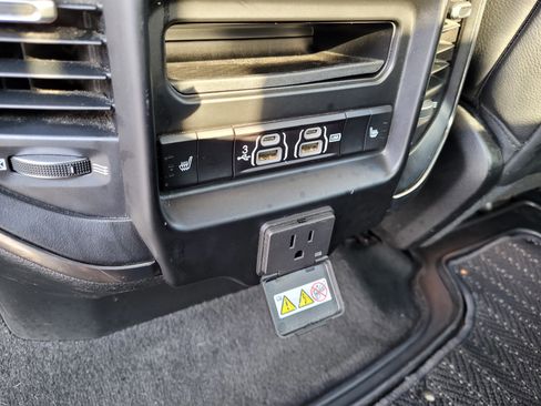 Used 2019 RAM 1500 Limited w/ Advanced Safety Group AWD/4WD image 16