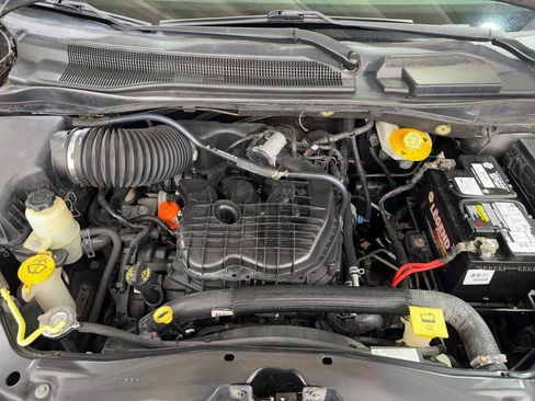 Used 2018 Dodge Grand Caravan SXT w/ Blacktop Package image 20