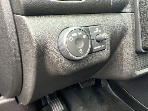 Used 2017 Buick Enclave Leather image 25