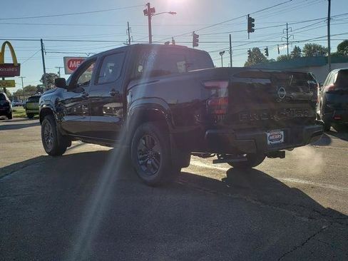 New 2026 Nissan Frontier SV w/ Tow Package AWD/4WD image 4