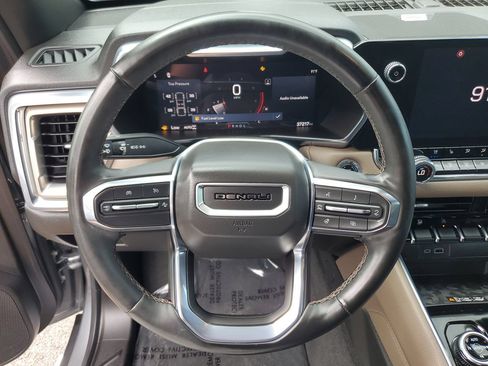 Used 2023 GMC Canyon Denali AWD/4WD image 20