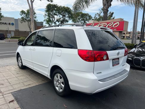 Used 2006 Toyota Sienna LE w/ LE Pkg 6 FWD image 6
