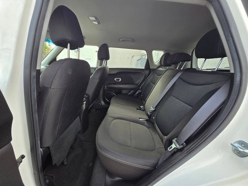 Used 2017 Kia Soul FWD image 24
