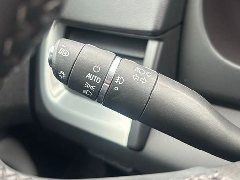 Certified 2023 GMC Terrain SLT w/ Infotainment Package II image 23