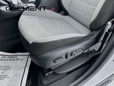 Used 2023 Chevrolet Equinox LT image 27