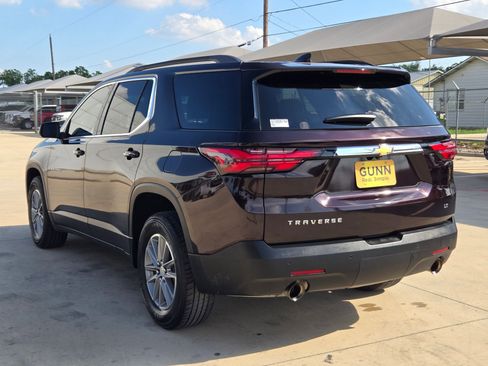 Used 2022 Chevrolet Traverse LT FWD image 5