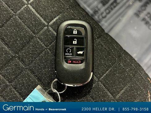 Used 2025 Honda HR-V Sport image 32