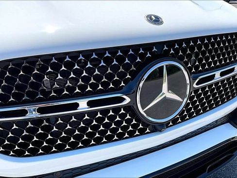 Used 2024 Mercedes-Benz GLE 580 4MATIC image 29