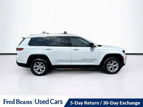 Used 2022 Jeep Grand Cherokee L Limited AWD/4WD image 9