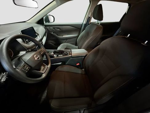 Used 2025 Nissan Rogue S AWD/4WD image 20