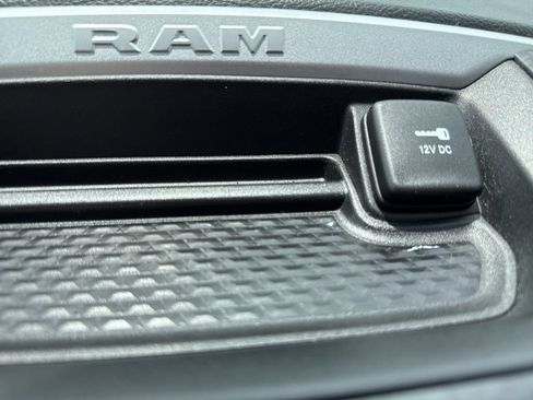 Used 2019 RAM 1500 Big Horn AWD/4WD image 20