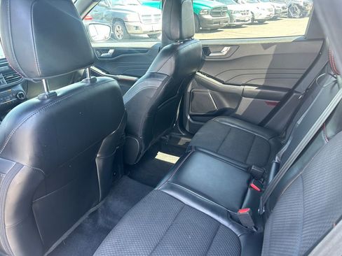 Used 2023 Ford Escape ST-Line AWD/4WD image 29