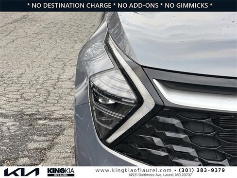 Used 2025 Kia Sportage EX image 28