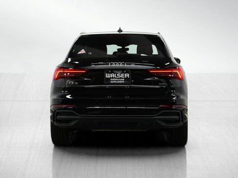 Used 2025 Audi Q3 2.0T Premium image 5