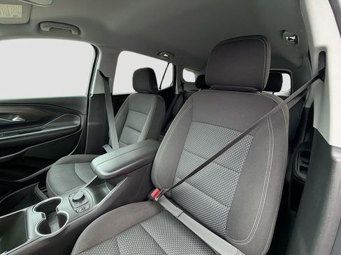 Used 2022 GMC Terrain SLE w/ Driver Convenience Package image 21