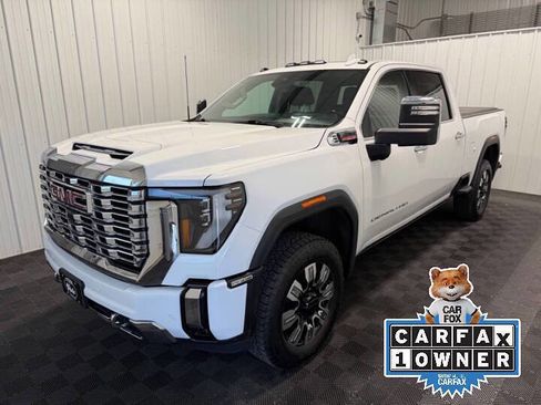 Used 2024 GMC Sierra 2500 Denali w/ Denali Reserve Package AWD/4WD image 1