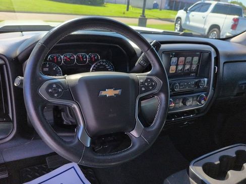Used 2018 Chevrolet Silverado 1500 LT w/ LT Eassist Package RWD image 13