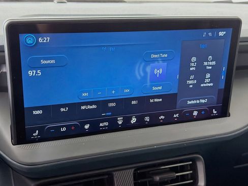 Used 2025 Ford Maverick XLT w/ XLT Luxury Package AWD/4WD image 17