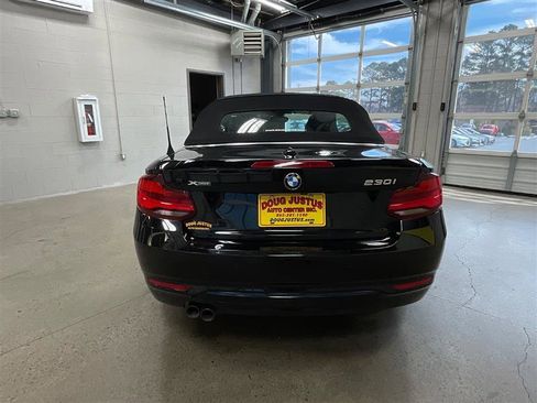 Used 2020 BMW 230i xDrive Convertible w/ Premium Package image 4