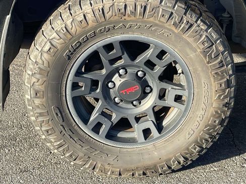 Used 2022 Toyota 4Runner TRD Off-Road Premium image 13