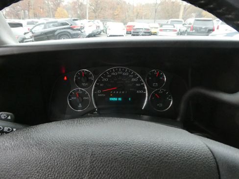 Used 2021 Chevrolet Express 2500 w/ Driver Convenience Package image 17