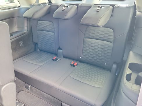Certified 2025 Nissan Pathfinder S FWD image 15