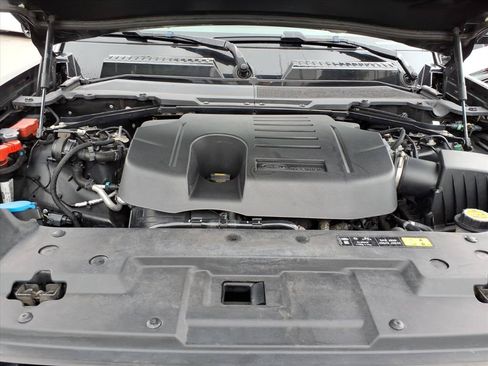 Certified 2023 Land Rover Defender 130 X AWD/4WD image 10