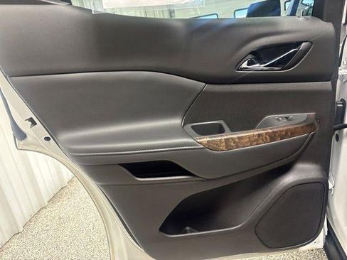 Used 2021 GMC Acadia Denali w/ Denali Technology Package image 27