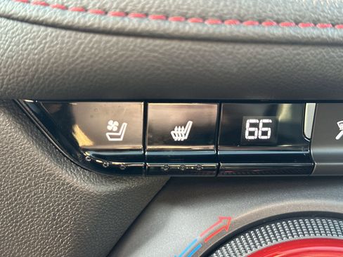 Certified 2021 Chevrolet Blazer RS w/ Enhanced Convenience Package image 80