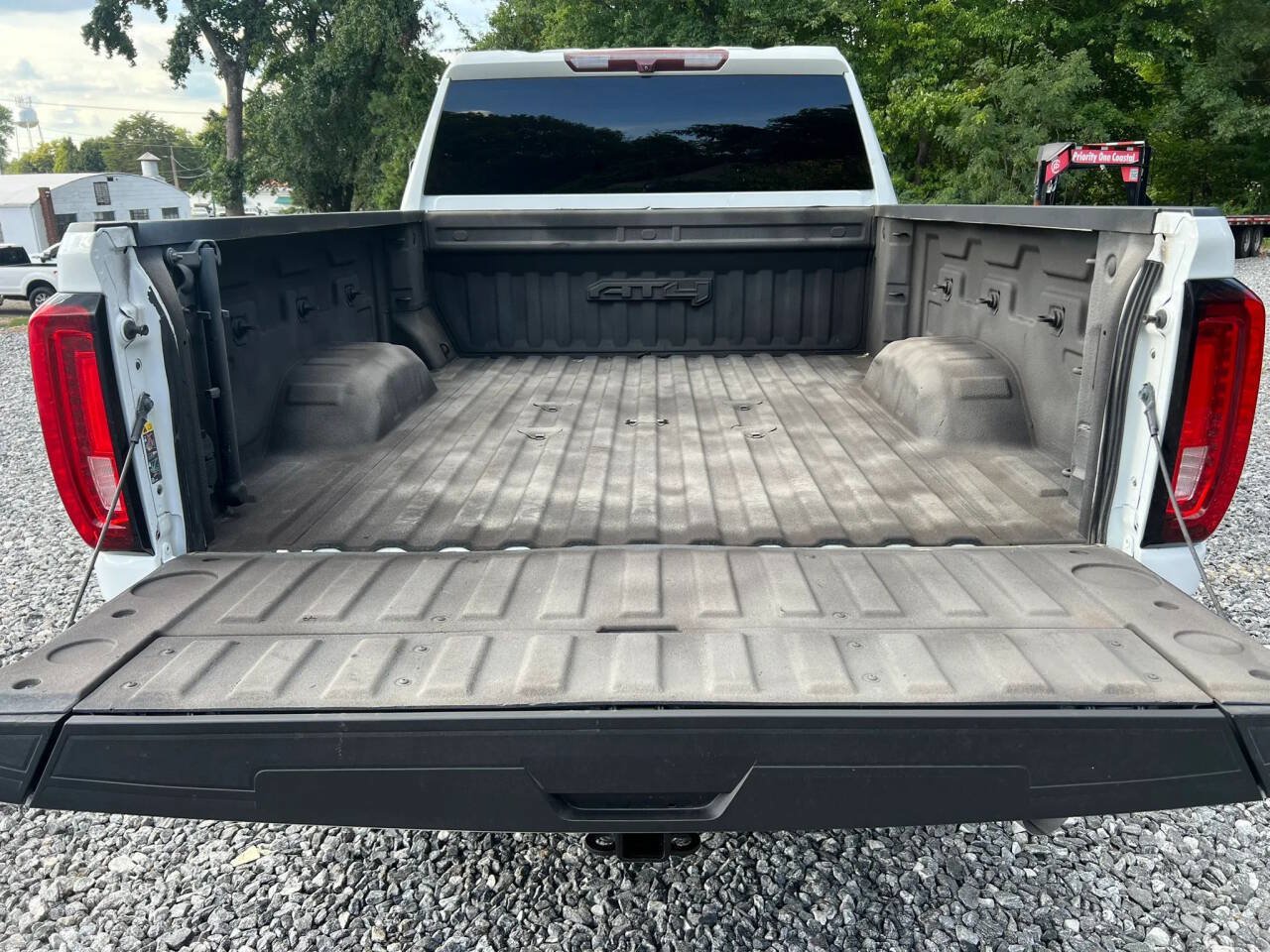 Used 2022 GMC Sierra 2500 AT4 w/ Gooseneck/5TH Wheel Package AWD/4WD image 7