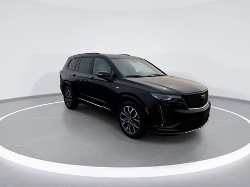 Used 2023 Cadillac XT6 Sport AWD/4WD image 2