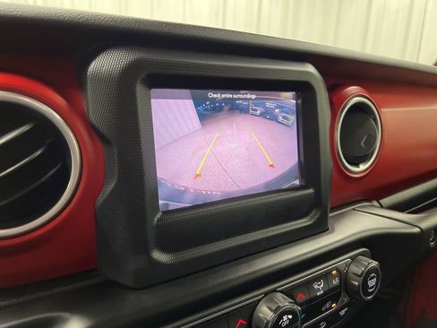 Used 2020 Jeep Wrangler Rubicon w/ LED Lighting Group image 17