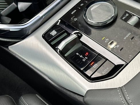 Used 2025 BMW X3 M50 image 21