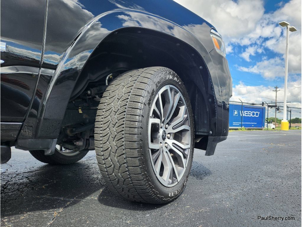 Used 2025 RAM 1500 Tungsten w/ Off Road Group AWD/4WD image 17