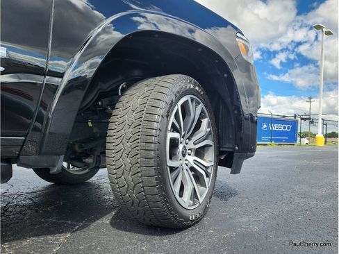 Used 2025 RAM 1500 Tungsten w/ Off Road Group AWD/4WD image 17
