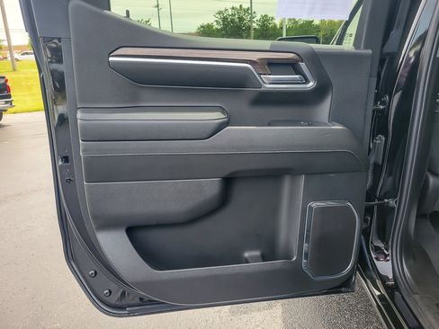 Certified 2024 Chevrolet Silverado 1500 LT AWD/4WD image 17