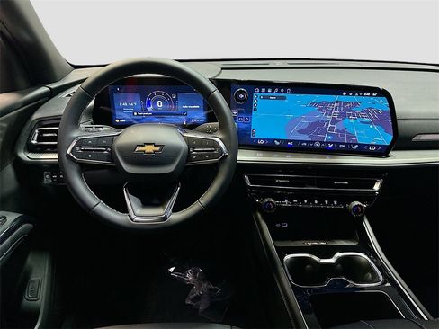 New 2026 Chevrolet Traverse LT w/ Driver Confidence Package image 24