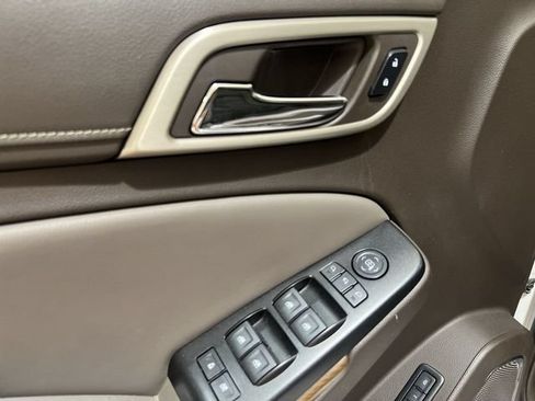Used 2019 GMC Yukon Denali w/ Open Road Package AWD/4WD image 23