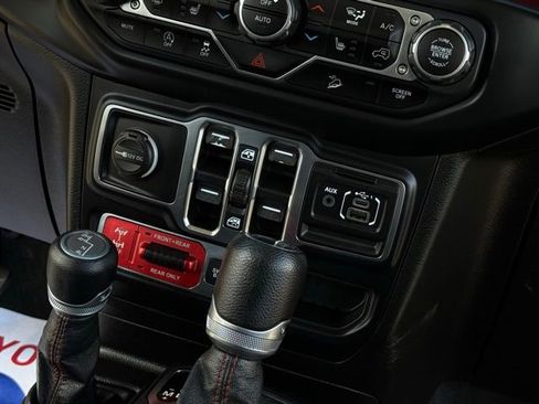 Used 2020 Jeep Wrangler Unlimited Rubicon image 30