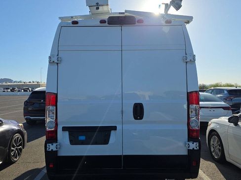Used 2023 RAM ProMaster 2500 FWD image 3
