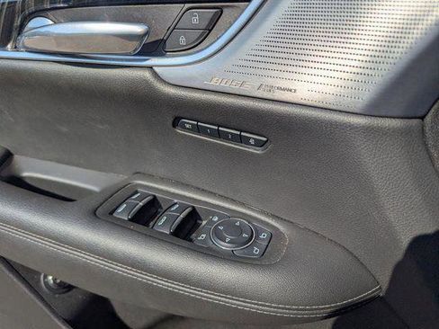 Used 2023 Cadillac XT6 Premium Luxury image 21