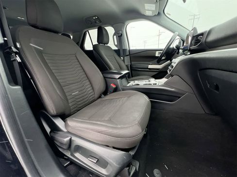 Used 2020 Ford Explorer XLT w/ Comfort Package image 21