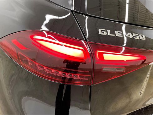 New 2026 Mercedes-Benz GLE 450 4MATIC image 14