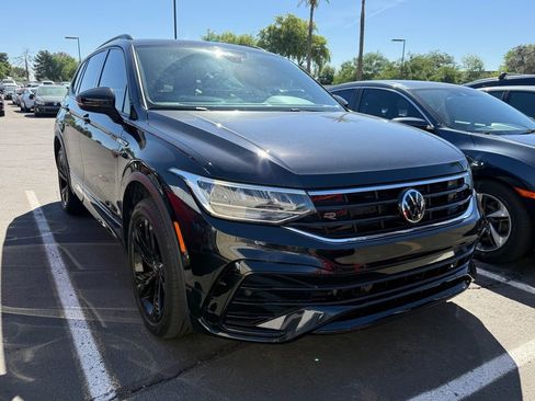 Used 2023 Volkswagen Tiguan SE R-Line image 6