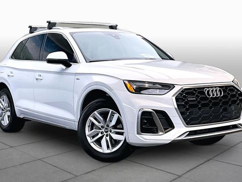 Used 2023 Audi Q5 2.0T Premium w/ Convenience Package AWD/4WD image 3