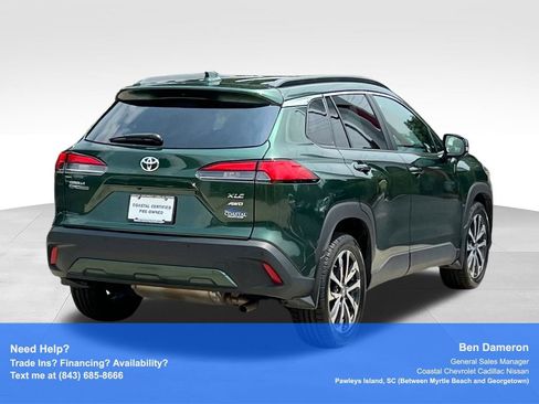 Used 2023 Toyota Corolla Cross XLE w/ Convenience Package AWD/4WD image 11